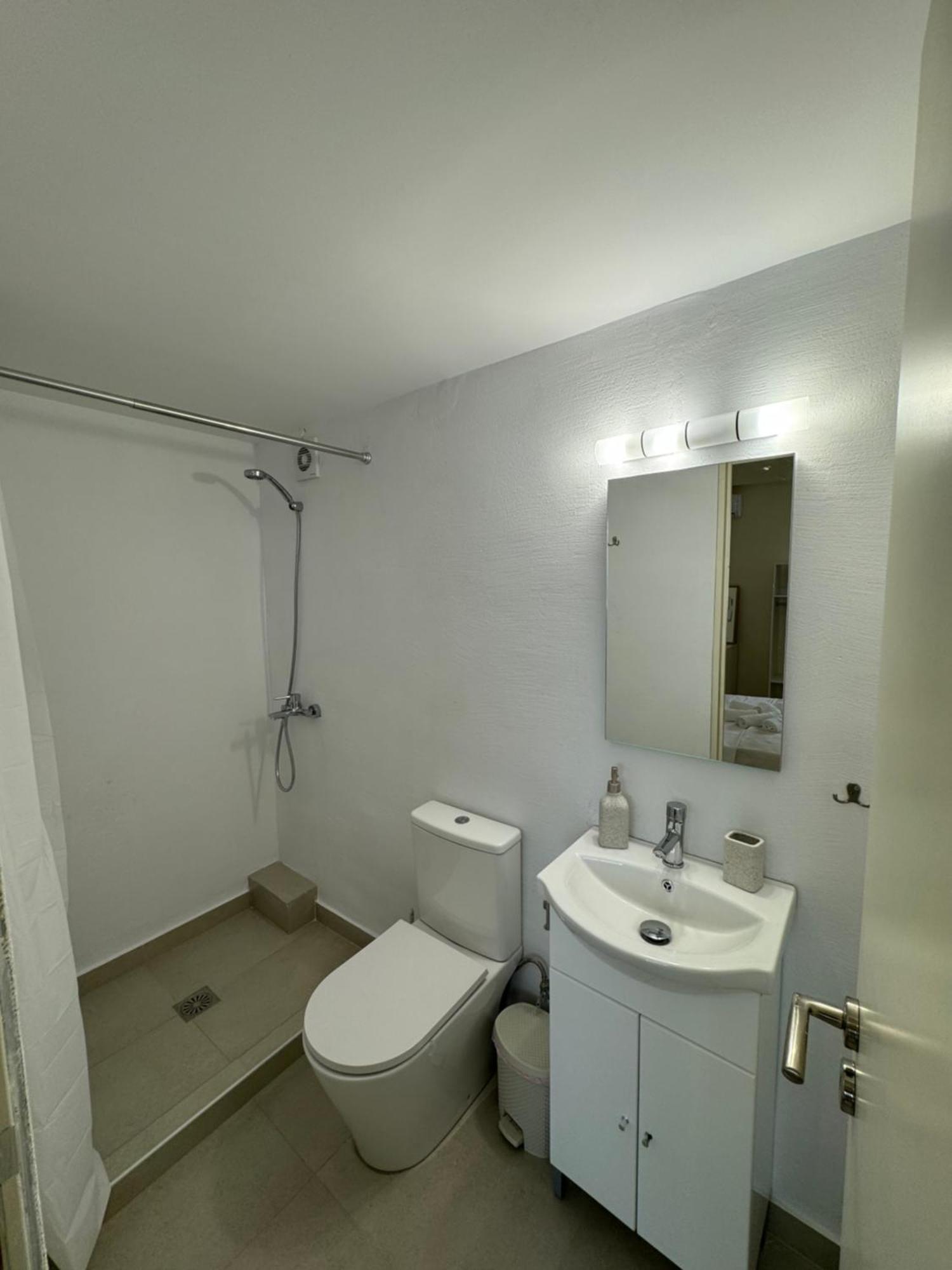 Airpoint Apartments Артеміда Екстер'єр фото