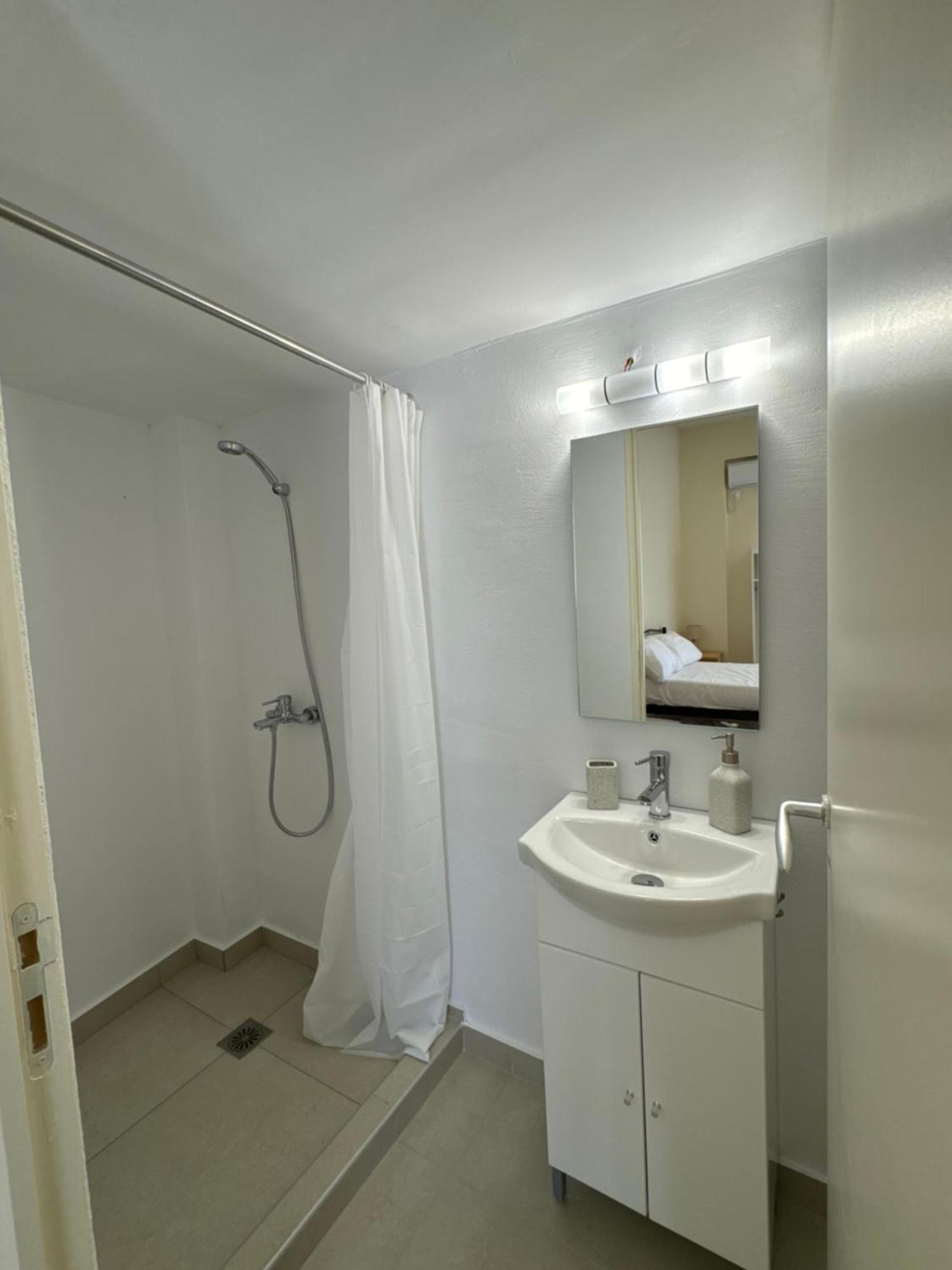 Airpoint Apartments Артеміда Екстер'єр фото