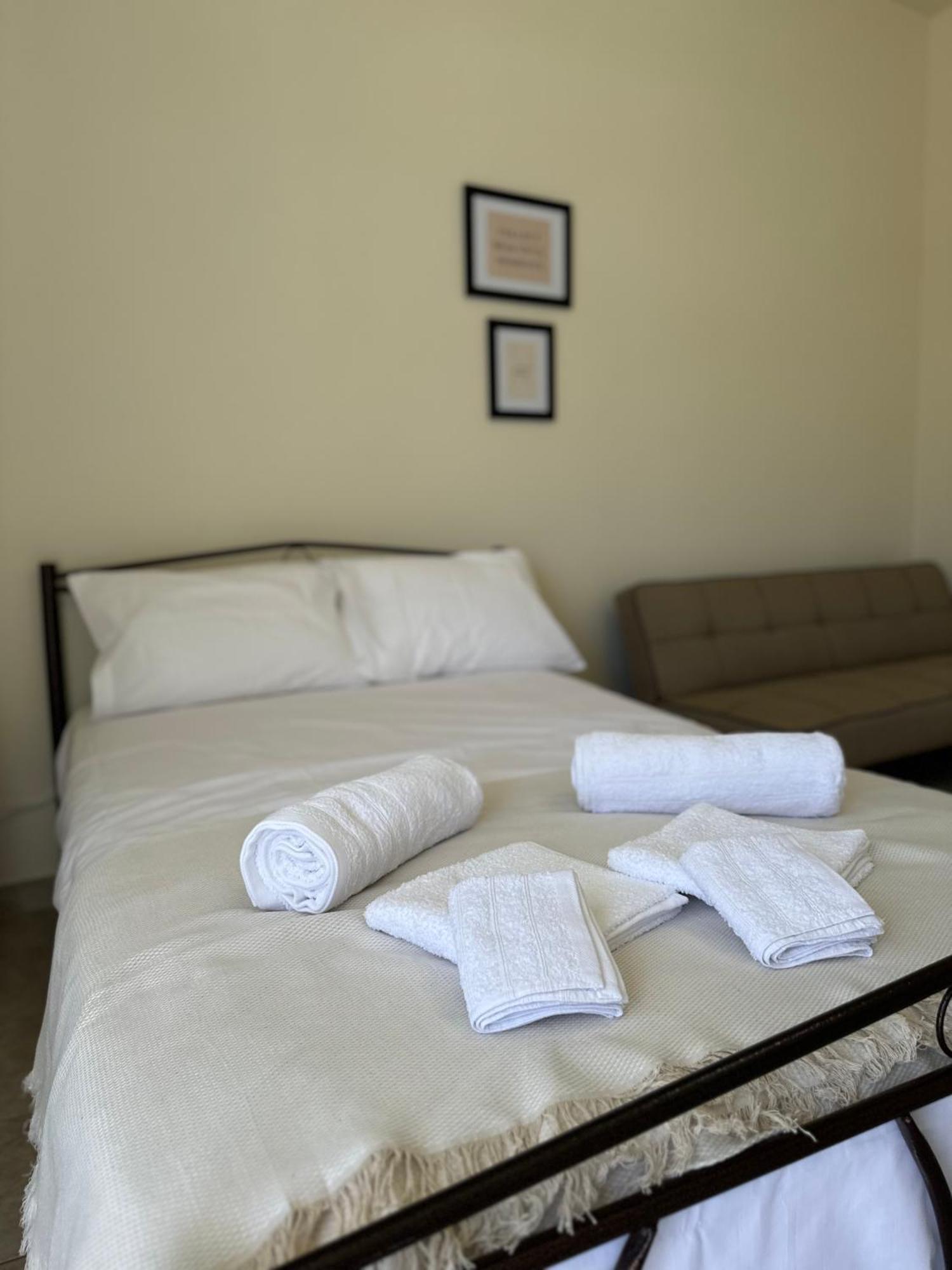 Airpoint Apartments Артеміда Екстер'єр фото
